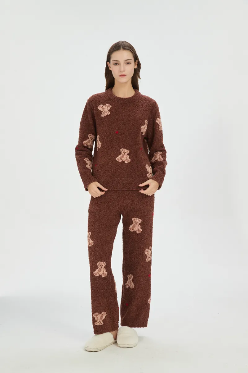 Ruskea pehmeä fleece-pyjamat naisille Ruskea pehmeä fleece-pyjamat naisille