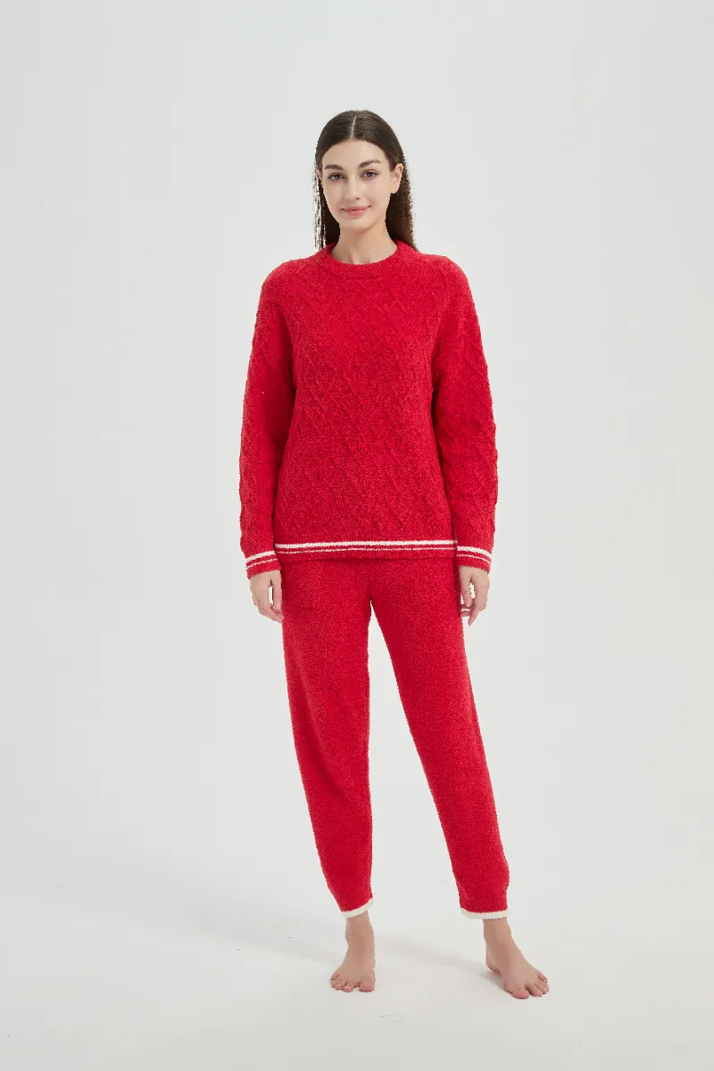 Loose Fit pehmopunainen naisten fleece-pyjamasetti