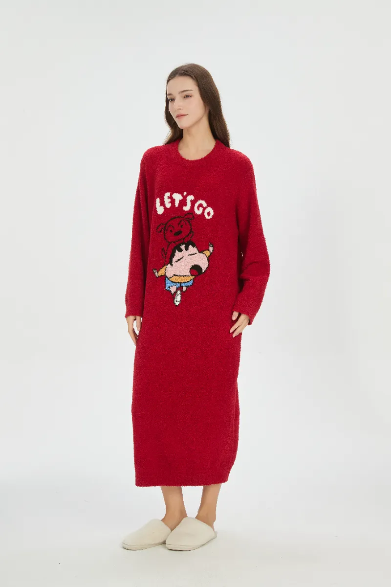 Punainen pehmeä fleece-yöpaita naisille